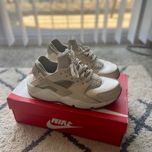 Air Huarache Run Ultra PRM